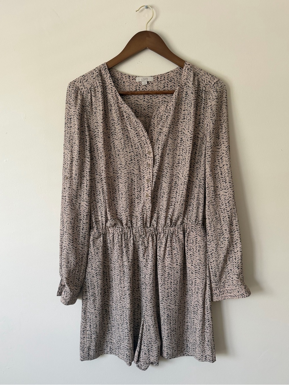 LOFT Tan Blush Abstract Patterned Long-Sleeve Dress Romper Womens Medium Pockets